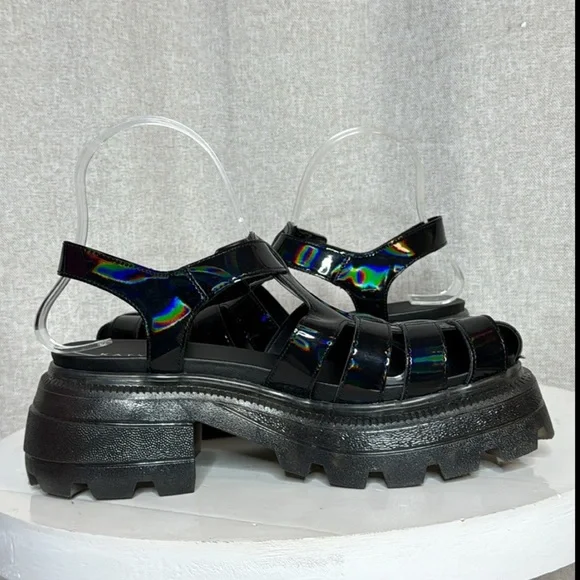 KATY PERRY THE GELI COMBAT BLACK HOLOGRAPHIC FISHERMAN PLATFORM SANDALS **NIB** - Picture 6 of 15